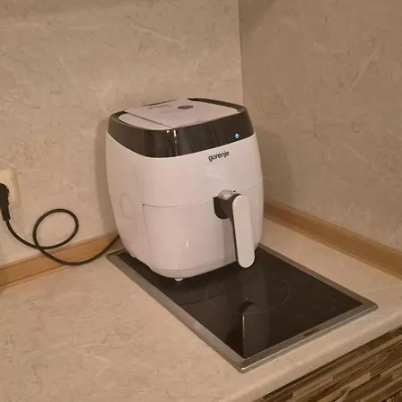 דירה Charming 2-bed With Ac, 5 Mins From