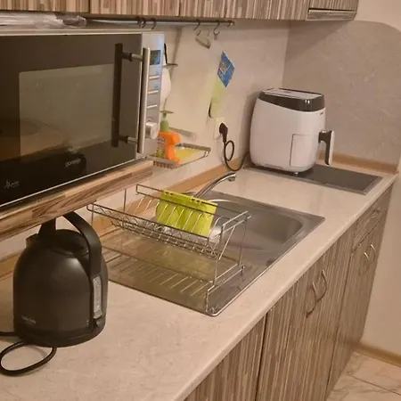 Charming 2-bed With Ac, 5 Mins From *